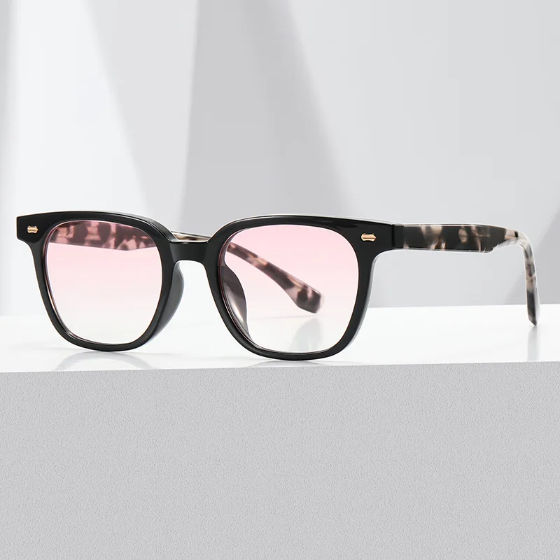 

2025 New Fashion Square Sunglasses Women - Light-Colored Plain Face Personalized Trendy Flat Frame Stylish Daily Eyewear