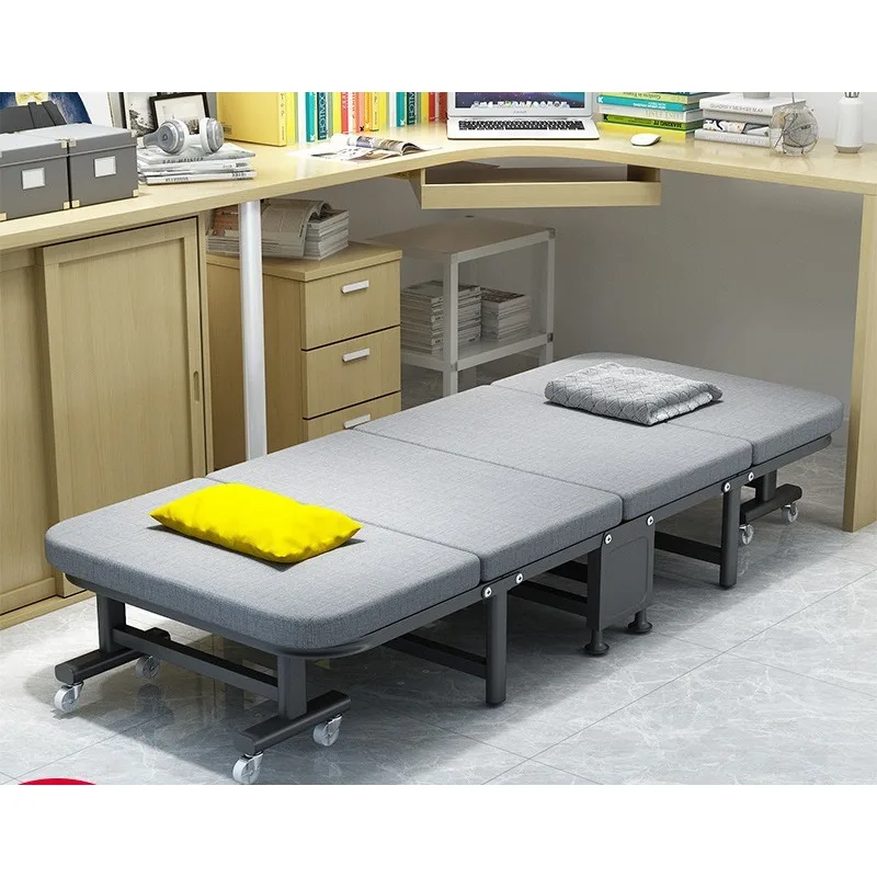 

Дешевая прочная многофункциональная складная металлическая кровать в два сложения с толстым мягким матрасом, распродажа для взрослых, компактная мебель