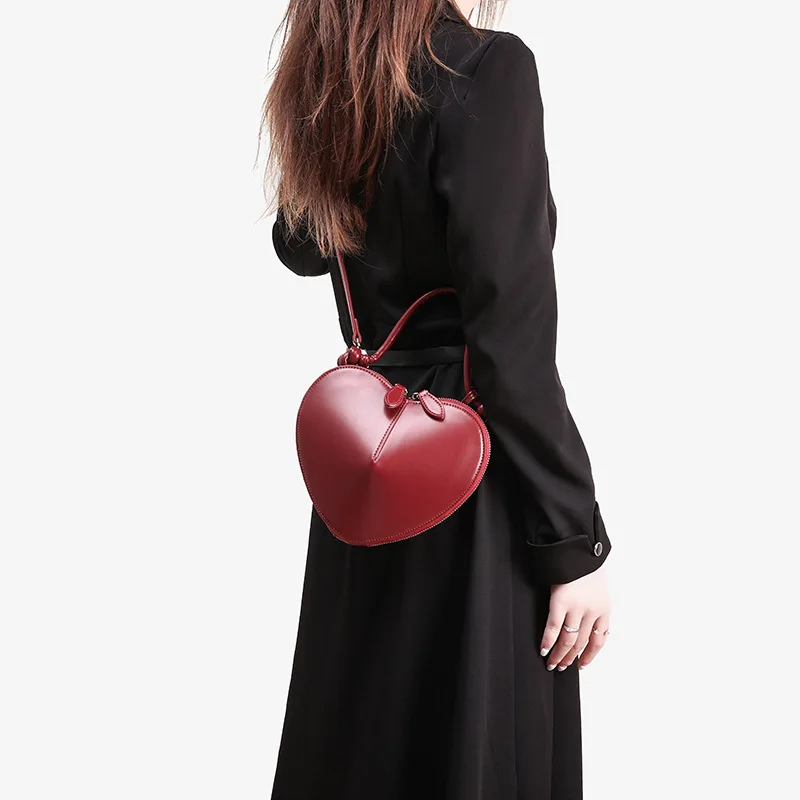 

Лето 2025 г., новые модные портативные женские сумки, нишевая высококачественная красная сумка через плечо Love, свадебная сумка-мессенджер