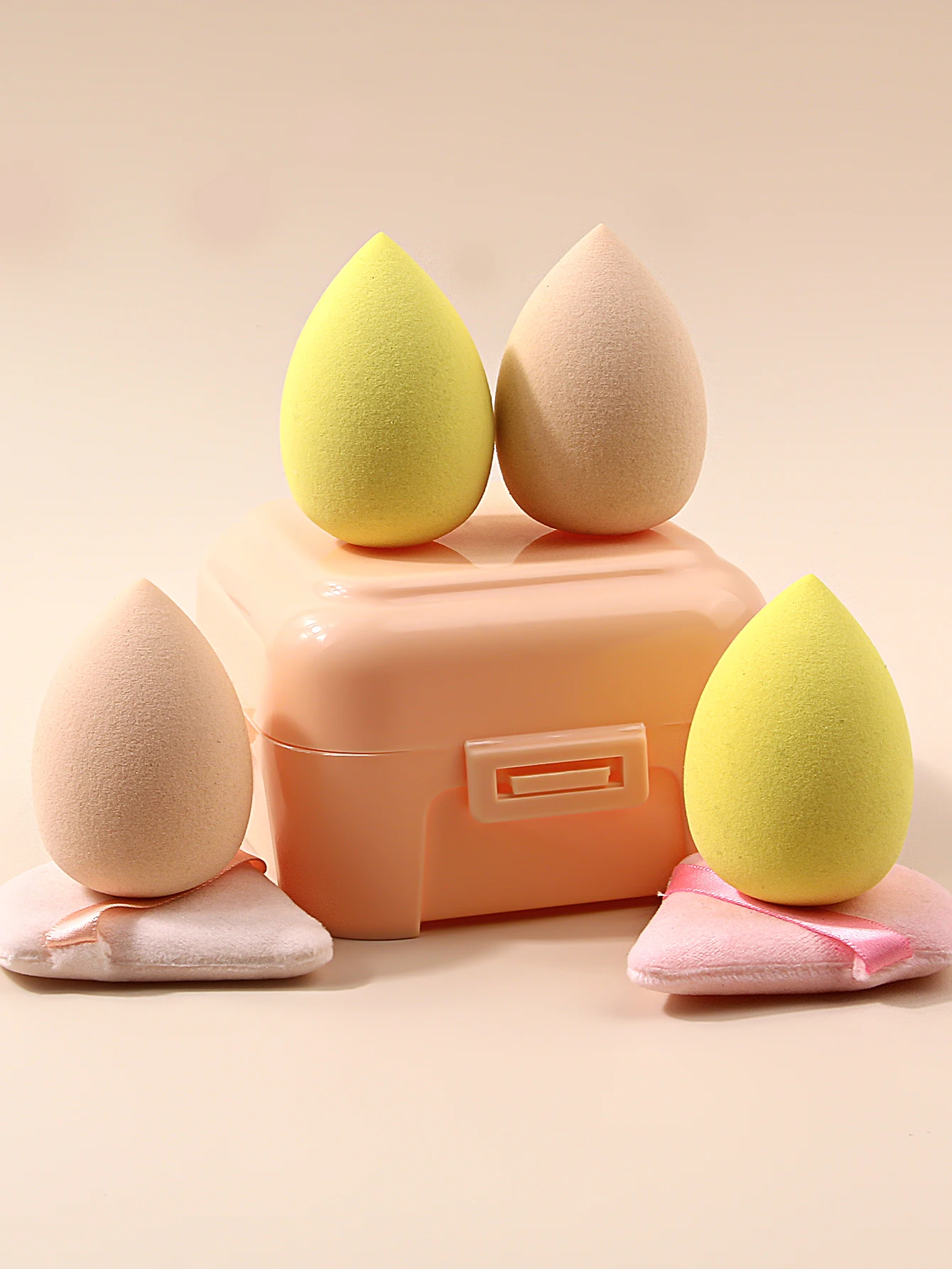 6PCS Portable boxed makeup sponge egg triangular powder puff, a soft dry and wet dual-purpose facial makeup tool