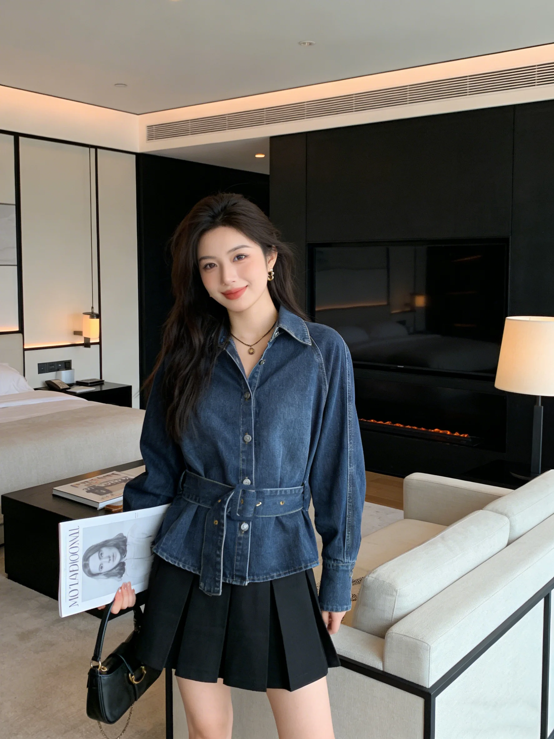 

Ретро-джинсовая рубашка с эффектом потертости, женская, приталенная, с воротником, с завышенной талией, для ранней весны, в корейском стиле, стройнящая, женская рубашка