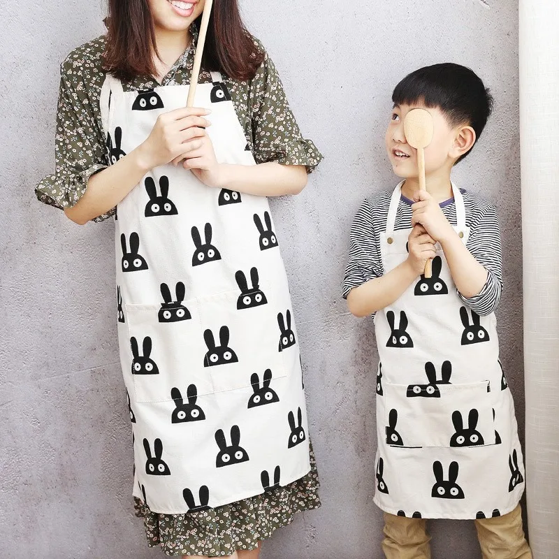 

10Pcs Wholesale Cotton Canvas Kitchen Apron for Adults and Kids Black and White Women's Pinafore with Pockets for Cooking Baking