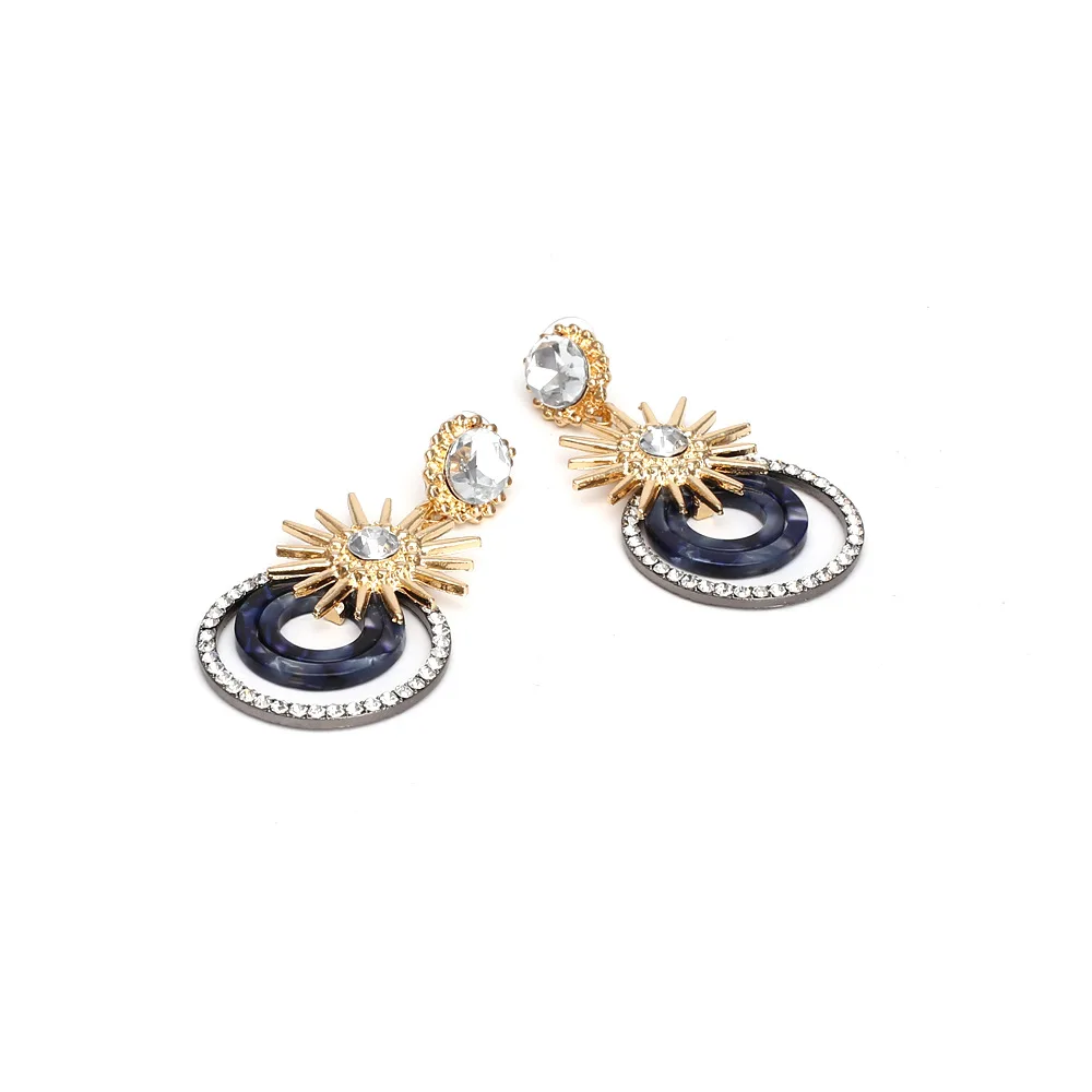 Wind exaggerated geometric round acrylic earrings, alloy diamond-encrusted earrings, earrings, hot-selling sources, wholesale