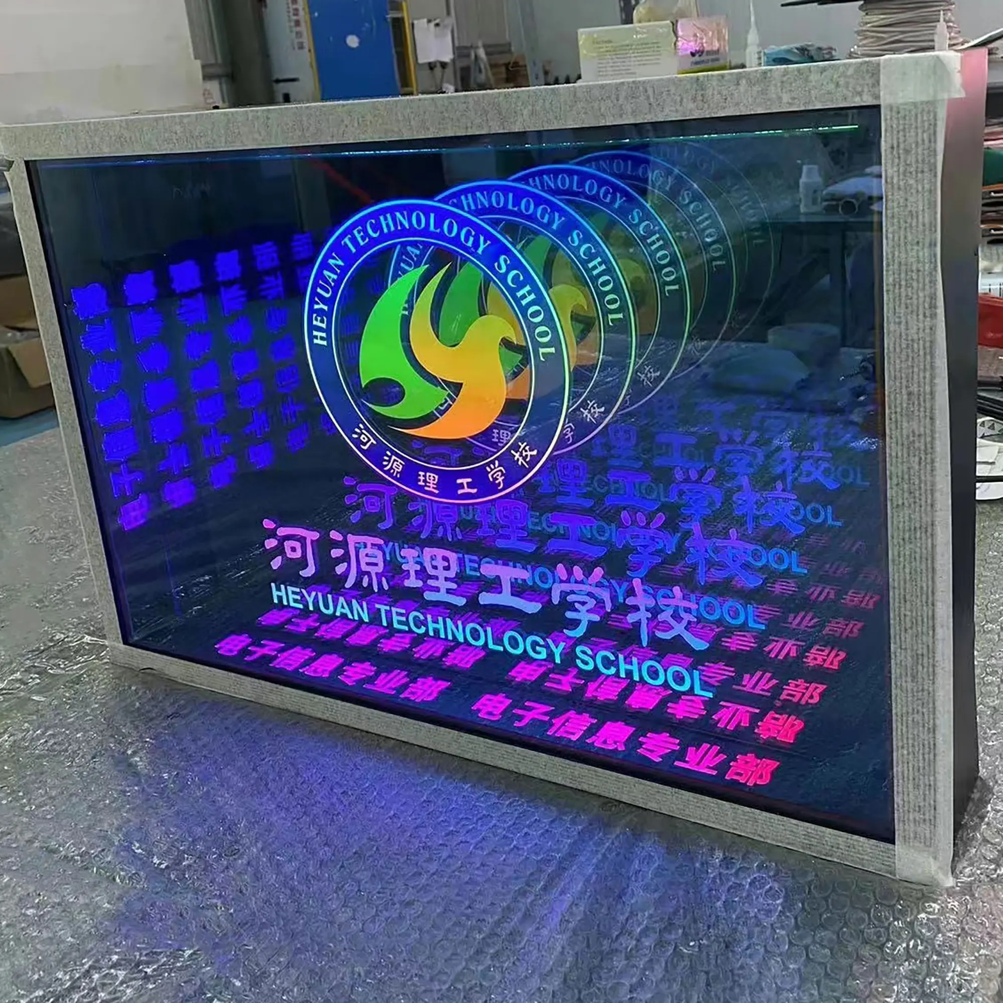 

Customized Multi Layer Wall Mounted Infinity Mirror Acrylic Abyss Mirror Printed Patterns Infinite Sign