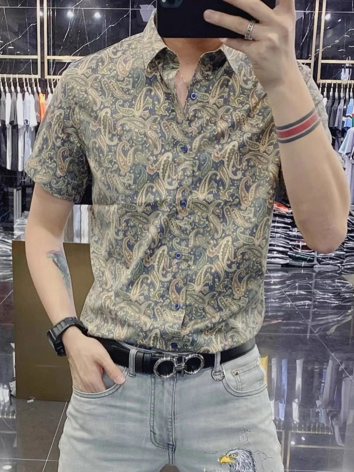 

Модная приталенная мужская футболка с принтом, трендовая молодежная летняя повседневная одежда, высококачественная футболка в стиле Hong Kong для молодых мужчин