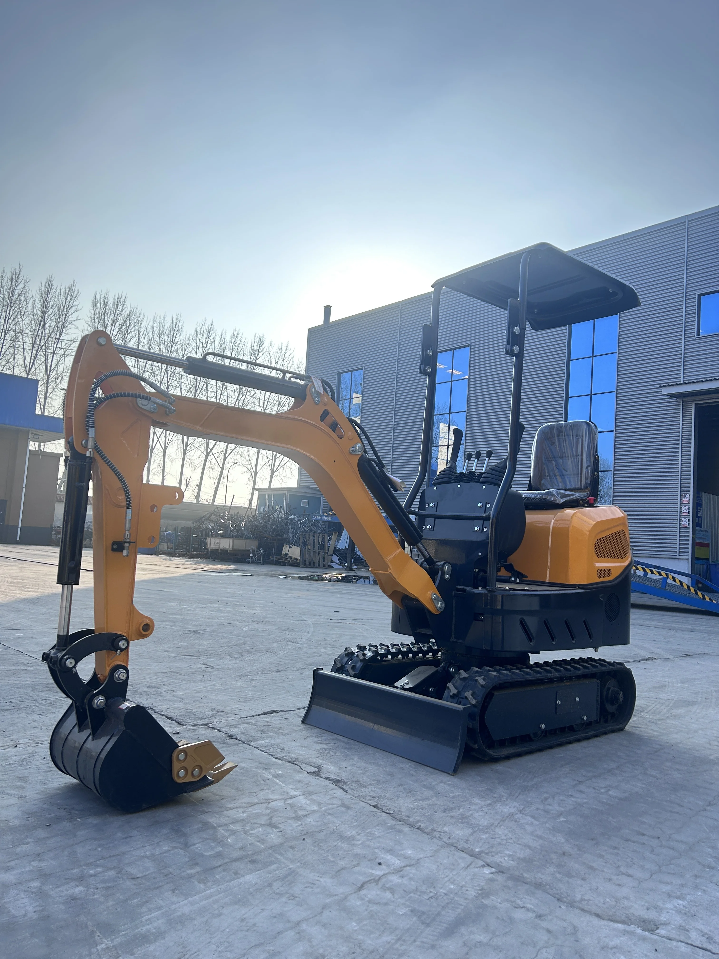 高品質EPA CE認証 1.2トン小型油圧多機能ショベル/小型農業用ショベル