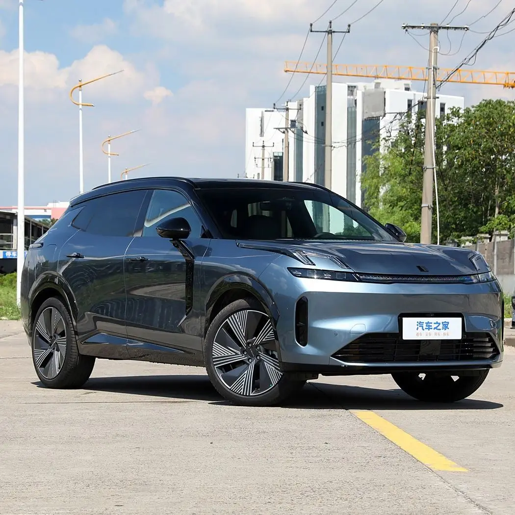 Pre Sale Lynk&co Z10 Ultra Large Space Vehicle 702km Rear/Four-Wheel Drive Comfortable and High-Performance Electric Car Lynk&co