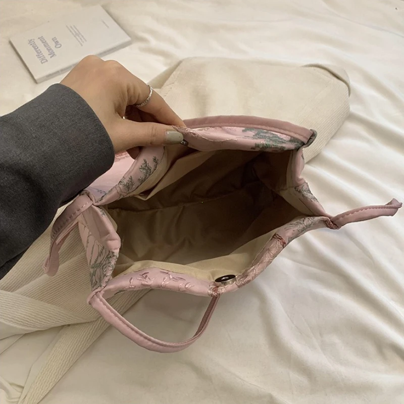 جديد النمط الصيني حقيبة ريترو 2025 نماذج جديدة الحرير الجاكار المألوف الحد الأدنى حقيبة واحدة الكتف قطري الصليب حقيبة نسائية