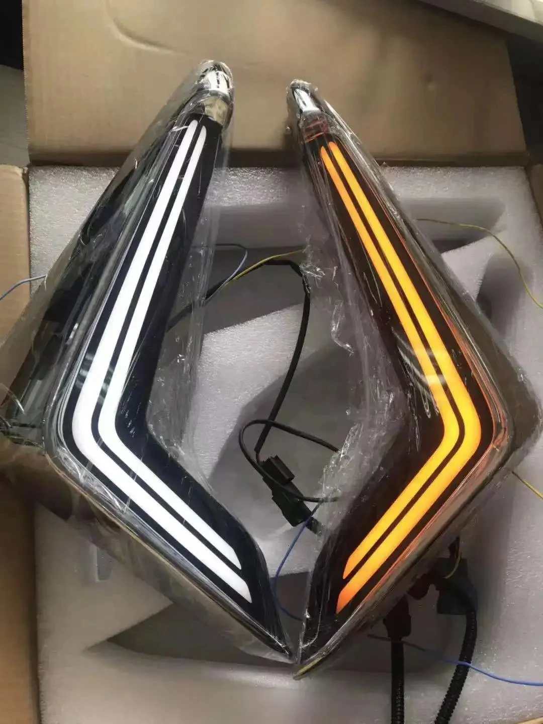 

Factory Sales Fog Lamp LED Daytime Running Lights Daylight Driving Lamp with Running Turn For TO YO TA Alphard