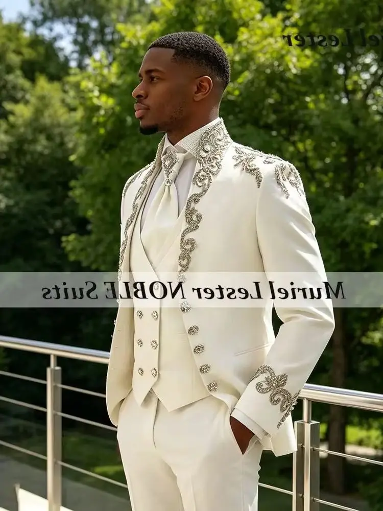 

Male Fashion Beaded Stones Suit Men Italian Design Groom Prom Blazer Customized 3 Piece Sets Groom Wedding Tuxedos Slim Fit 2026