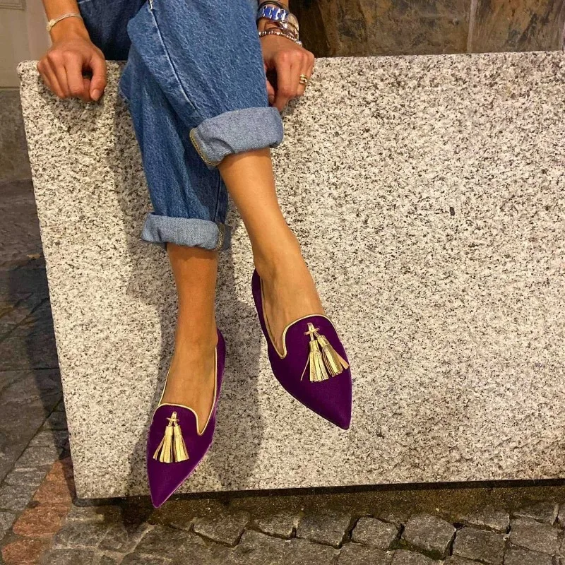 Spring/Summer 2026 Solid Color Fashion Low Heel Pointed Toe 40-43 Low Cut Fringe New Style Casual Women's Sandals，British Style view 3