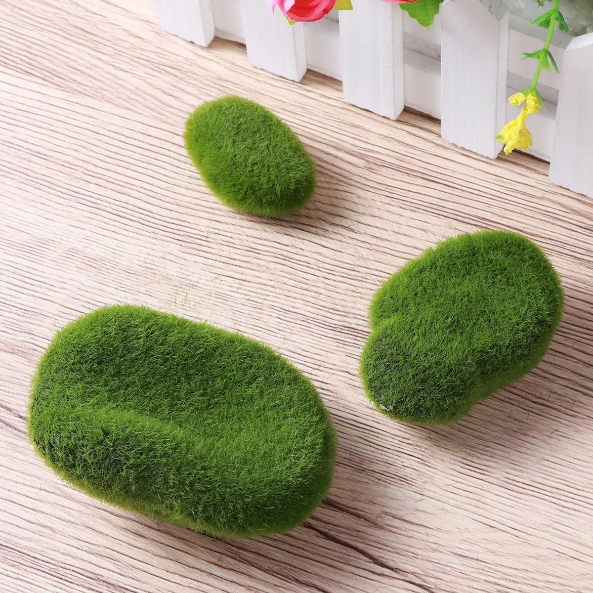 

Outdoor Ornaments Flocking Stones Moss for Decor Rocks Balls Decorate Cover Green