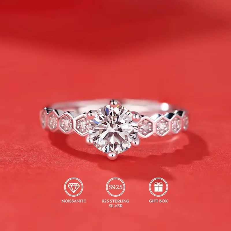 

1Pc 1/2Carat Moissanite 925 Silver Engagement Ring, Hexagonal Design, Is A Surprise Gift for Loved Ones on Valentine's Day.