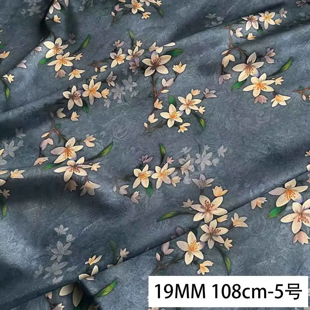 19 Momme 90% Silk+10% Spandex Fabric 6A Grade Silk Bedding Fabric 108CM Wide