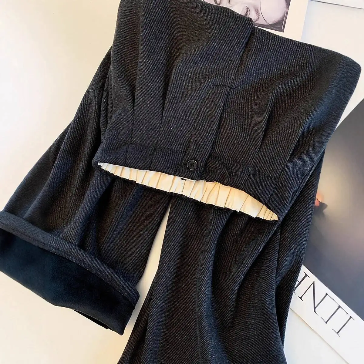 

Темно-серые шерстяные повседневные женские осенне-зимние свободные прямые брюки в ленивом стиле на флисовой подкладке, толстые широкие длинные брюки