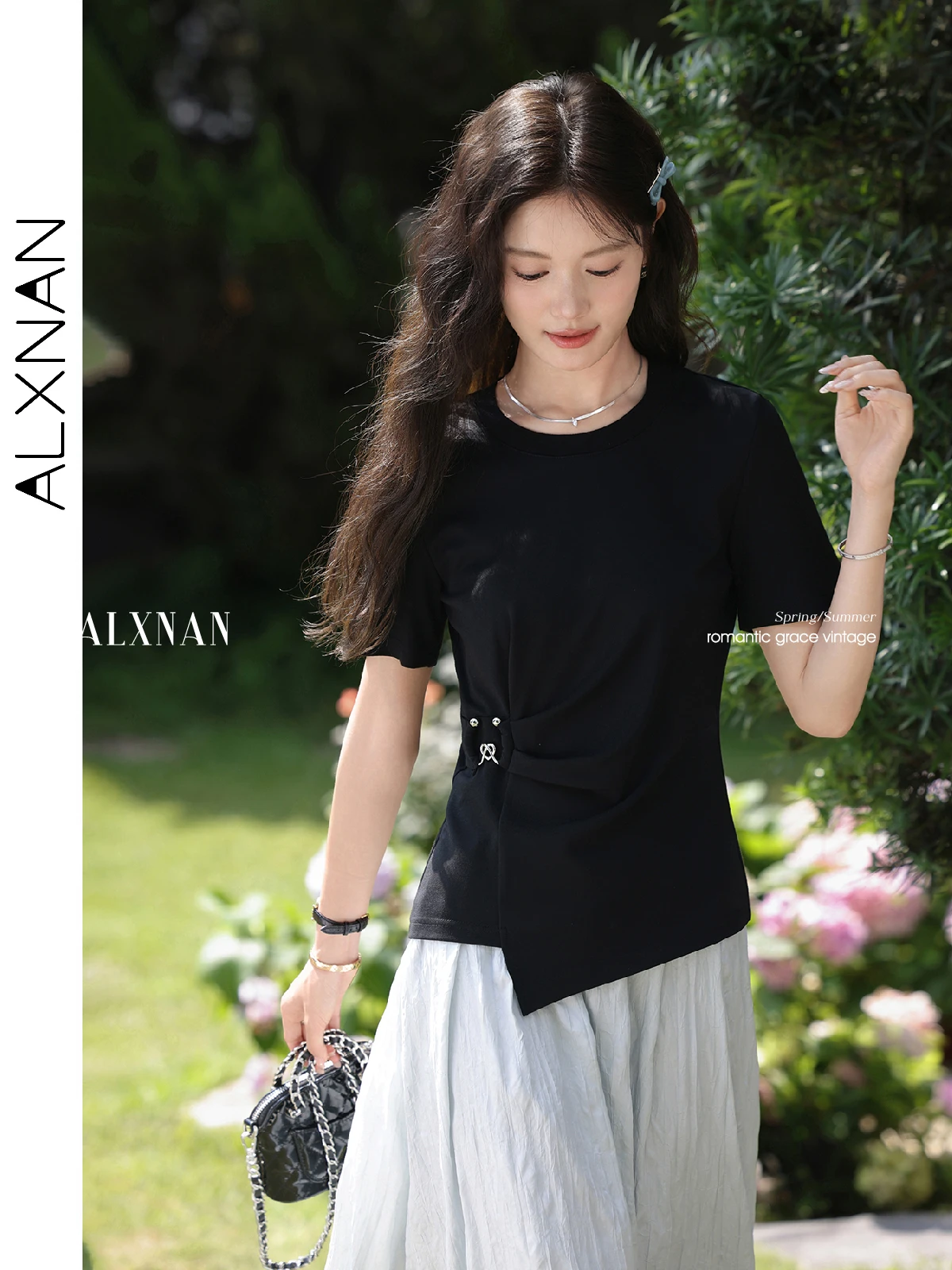 ALXNAN Women's Black T-shirt Round Neck Pleated Irregular Design T-shirt 2025 Summer Casual Slim-fit Cotton Female Tops L557112
