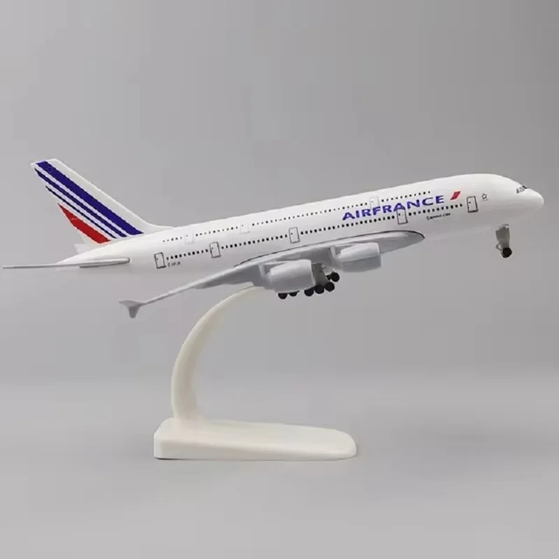 20cm Airbus Series Aircraft Diecast Simulation Alloy Airliner Model Family Toys And Ornaments  A380 A350 A330 A320 Crafts Gifts