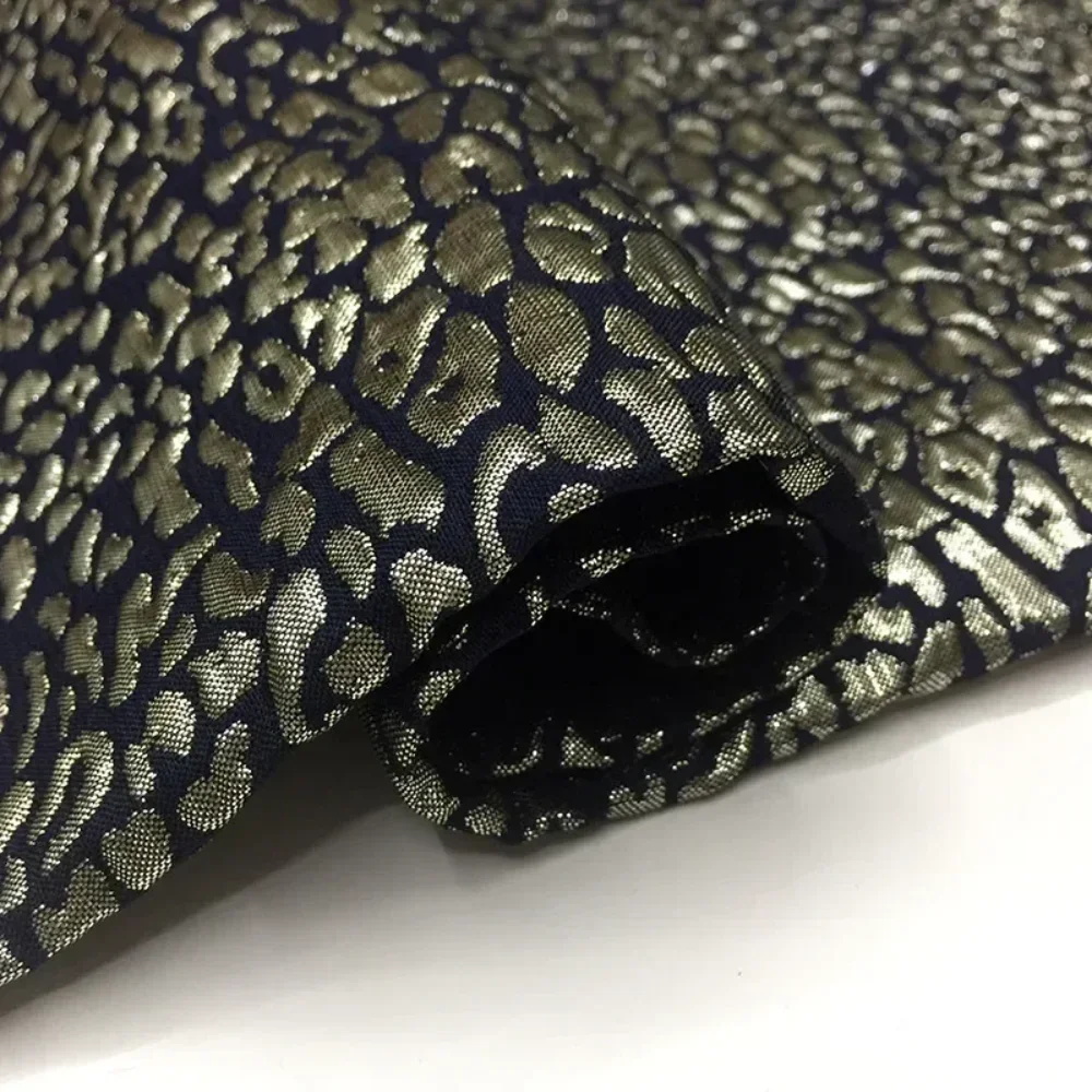 

Jacquard Fabric Silver Silk Leopard Print Stiff Material Autumn Winter High-end Dress Trench Coat Yarn-dyed Fabrics by the Meter