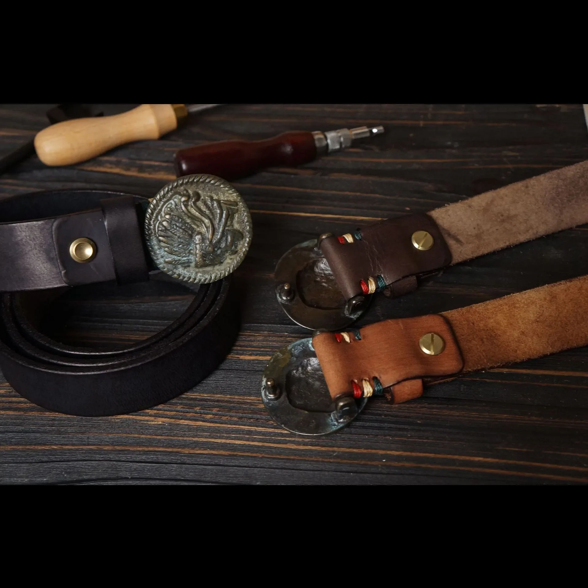 Retro Style Brass Buckle Hand Crafted Men's Genuine Leather Belt for Casual and Trendy Style 35mm Width
