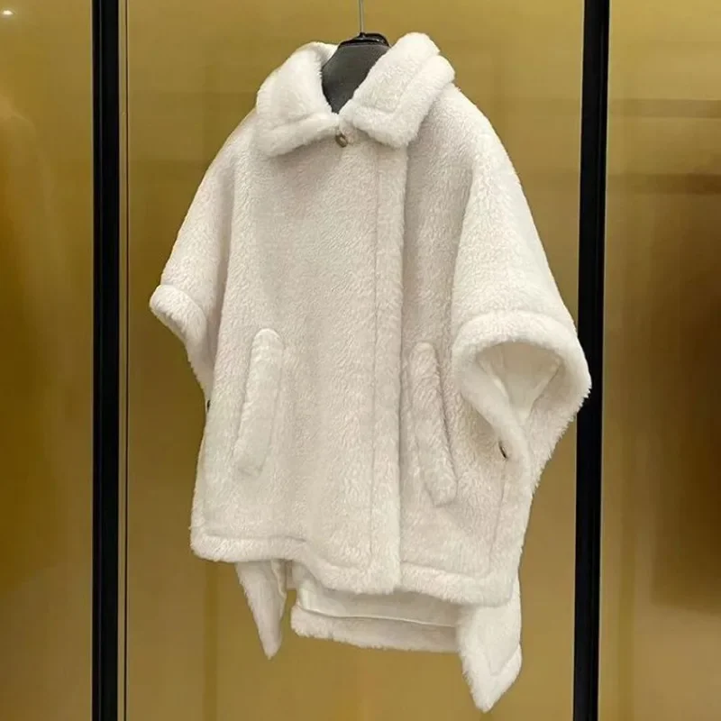 2025 abrigo de lana auténtica de invierno para mujer, Poncho de peluche a la moda, ropa de calle para mujer, capa de lana, abrigo grueso y cálido BL3696