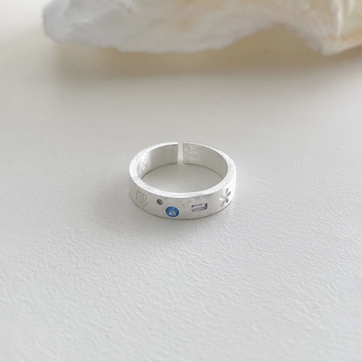 خواتم من الفضة الإسترليني عيار 925 للنساء خاتم عتيق مصنوع يدويًا قابل للتعديل من الحجر الأزرق هدية بيجو للسيدات