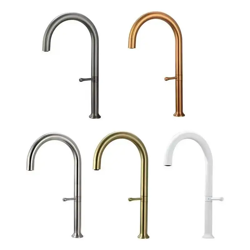 

304 Stainless Steel Brushed Gold Kitchen Sink Faucet 360 Degree Swivel Single Handle Hot Cold Mixer Kitchen Sink Basin Taps