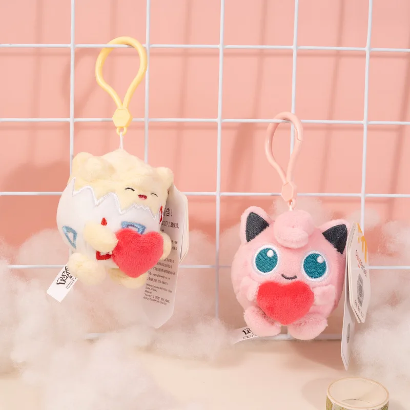 Pokemon Jigglypuff Charmander Gengar Squirtle Mimikyu Kawaii ตุ๊กตาของเล่นตุ๊กตาพวงกุญแจกระเป๋าเป้สะพายหลังจี้ Keyring ของขวัญวันเกิด