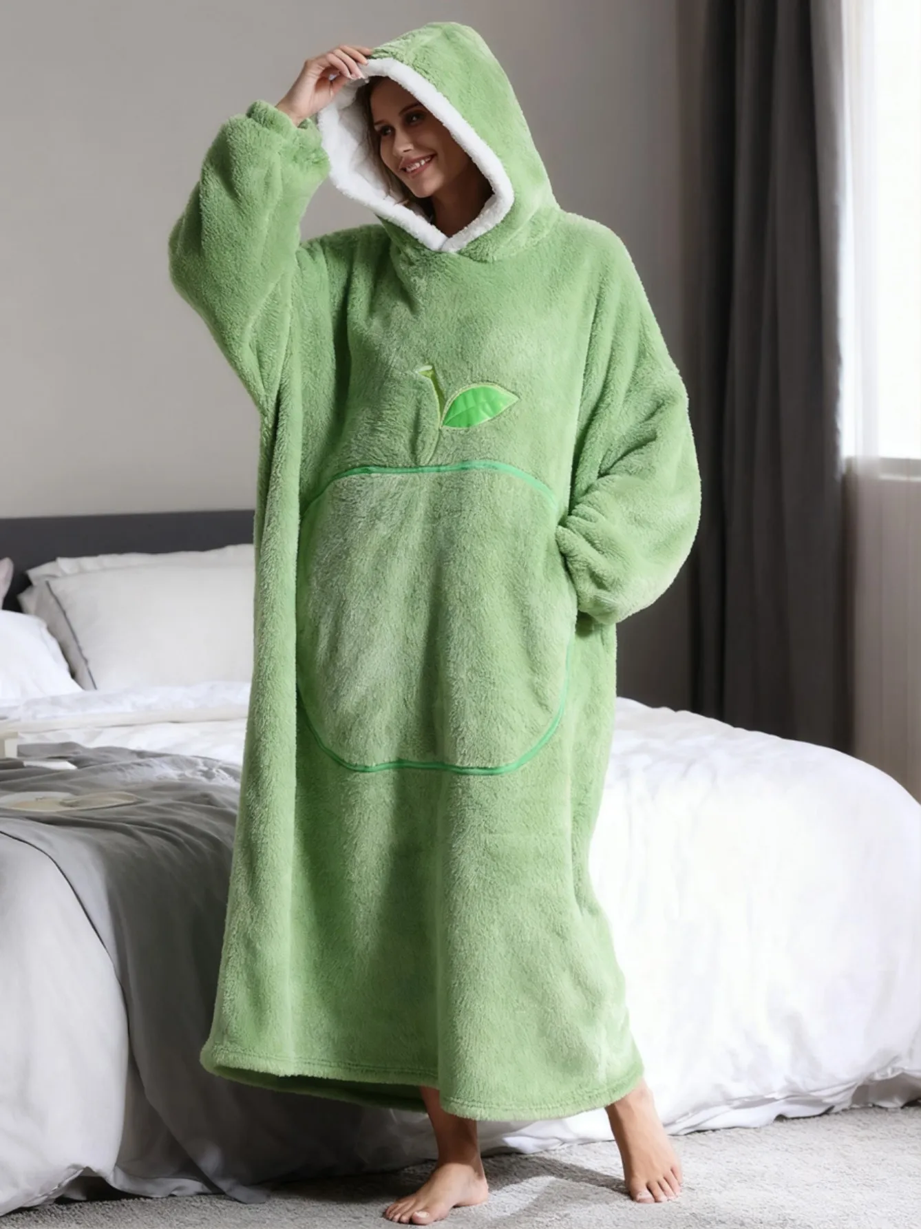 Cozy Oversized Reversible Fleece Hoodie Blanket - Soft Plush Wearable Sweatshirt with Pocket Oversized Hoodie Blankets Wearable