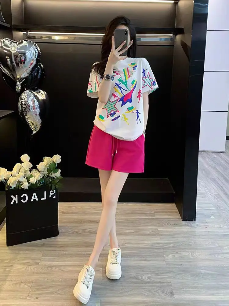 بدلة رياضية صيفية بتصميم مطبوع للنساء، طقم شورت جديد بأكمام قصيرة مكون من قطعتين لجعل أن يبدو نحيفًا وغير رسميًا