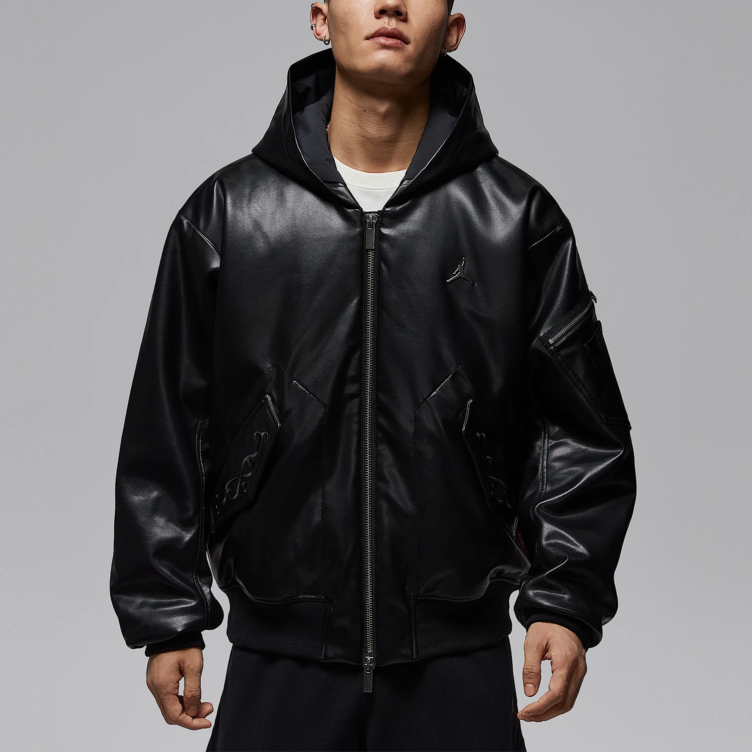 

Оригинальная мужская повседневная прочная куртка с капюшоном Nike JORDAN IQ3949-010