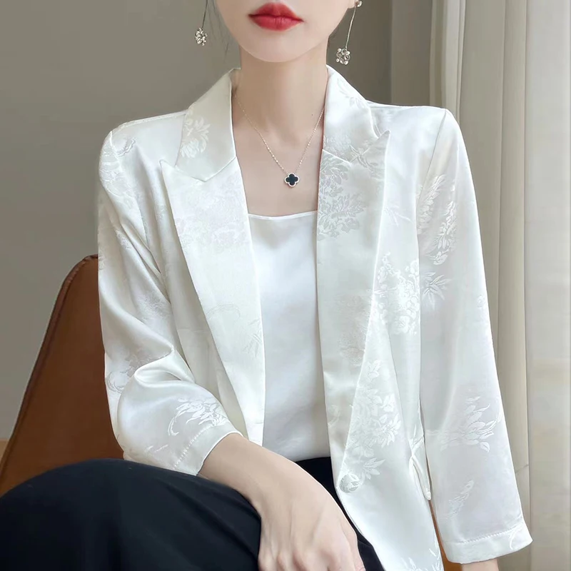

Elegant Embroidered High-End Acetate Satin Women's Versatile Pleated Slimming Casual Suit Seven-Sleeve Regular-Length