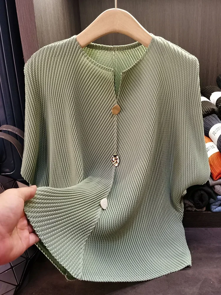 

Miyake Women's Round Neck Short Sleeve Solid Colour Single Breasted Blouse 2025 Summer New Clothing Fashion Casual Pleated