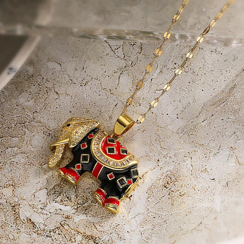 GANPUP Stilvolle Emaille-Elefanten-Zirkon-Anhänger-Halskette für Damen, Modische 18K Gold PVD-beschichtete Schlüsselbeinkette, Choker-Schmuckgeschenk – Detail 5