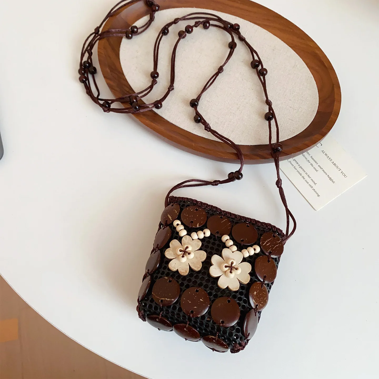 Vintage Ethnic Style Coffee-color Shell Flower Handmade Weave Bag Coconut Geometric Handbag Bohemian Women's Jewelry Display C1