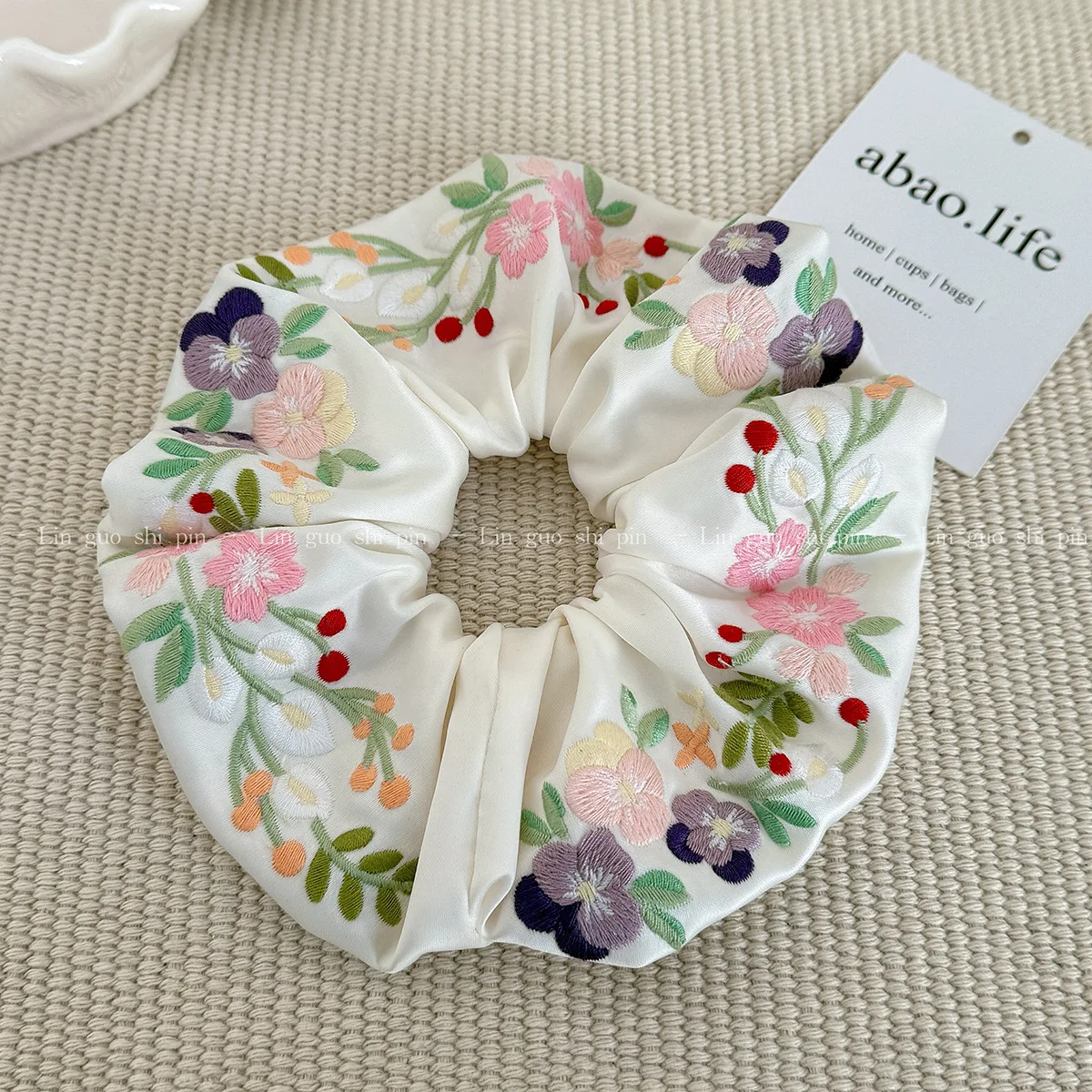 Premium Embroidered Satin Scrunchie Light Luxury High Elasticity Hair Tie for Women Ponytail Holder Artistic Daily