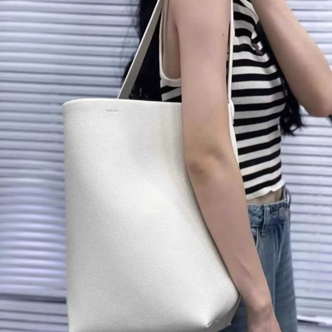 Bucket Bag Genuine Leather Large Capacity Bag Soft Leather High-end Commuter Tote Women's Shoulder Handbag