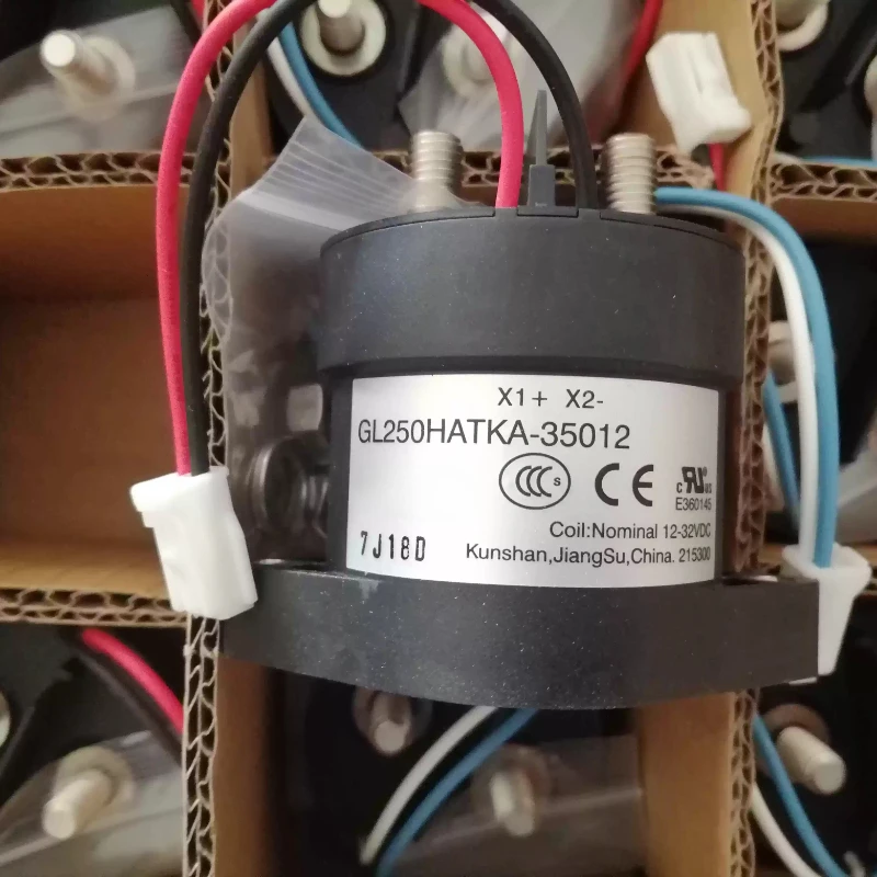 

Высоковольтный контактор постоянного тока 750 В, 250 А, реле постоянного тока 12/32 В GL250HATKA-35012