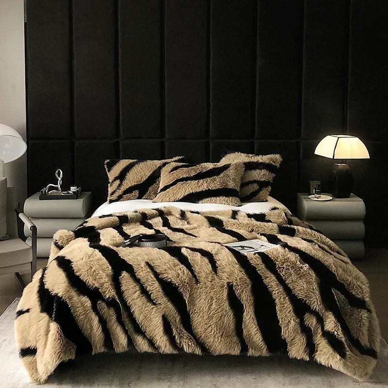 Faux Fox Fu Fur Warm Autumn Winter Blanket High End Plush Super Comfortable Blankets for Bed Sofa High-quality Weighted Blanket