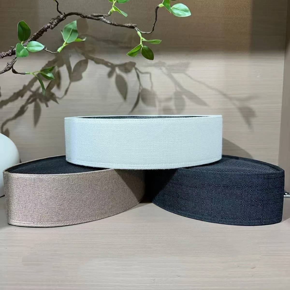 

Бесплатная доставка Малайзийские кепки-лодочки для мужчин Одежда Мусульманская шляпа Турция Налог Кипа Куфи Саудовская исламская молитва Роскошная летняя сетка 03584