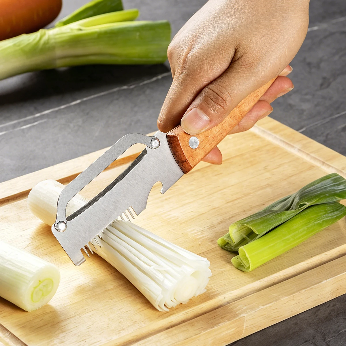 1PC/2PCS/3PCS/Multi-functional peeler, kitchen fruit knife, melon ricer, wooden handle potato peeler, sugarcane knife