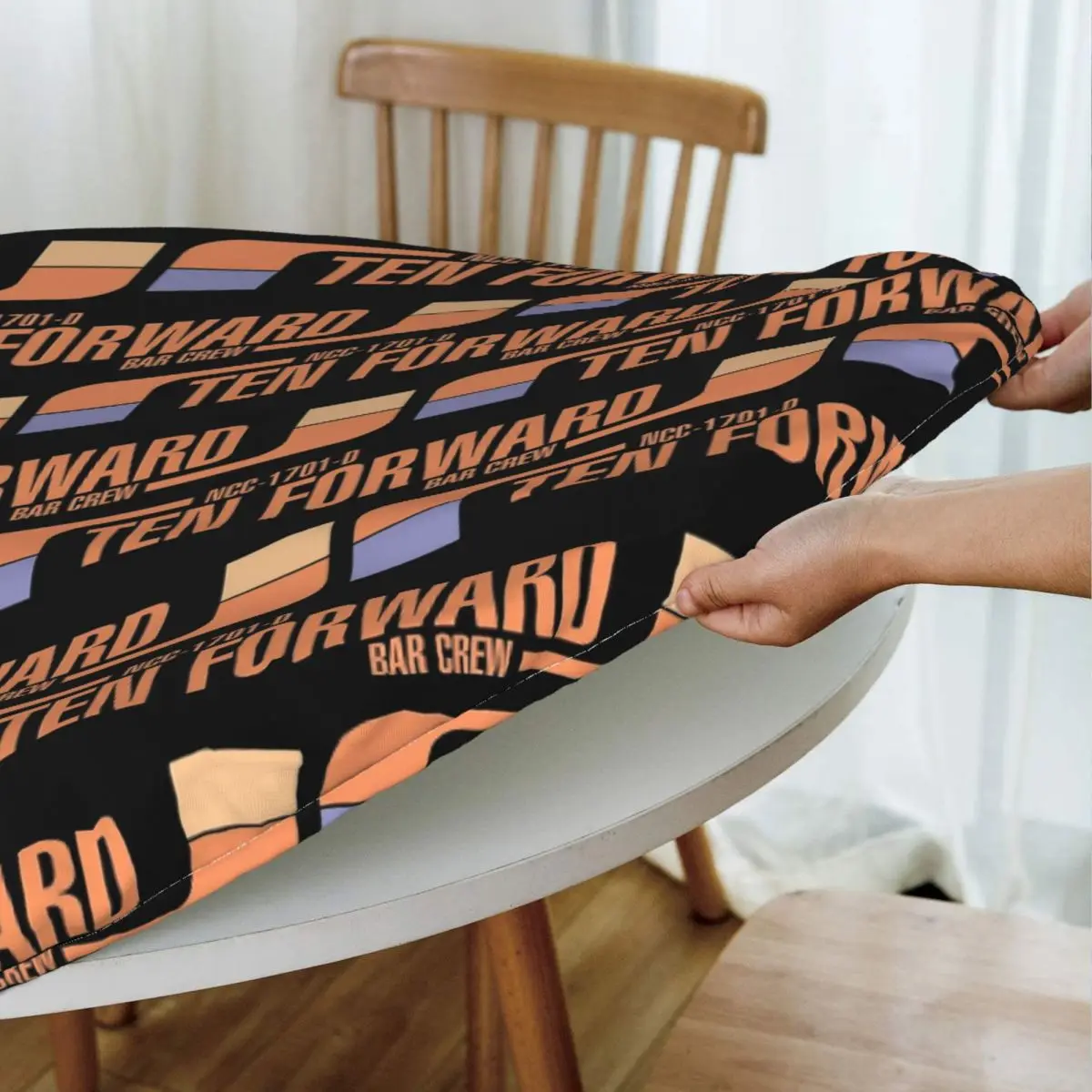Ten Forward Bar Crew NCC 1701-D Waterproof Round Tablecloth Oilproof Table Cloth for Kitchen Events Dining Table Cover