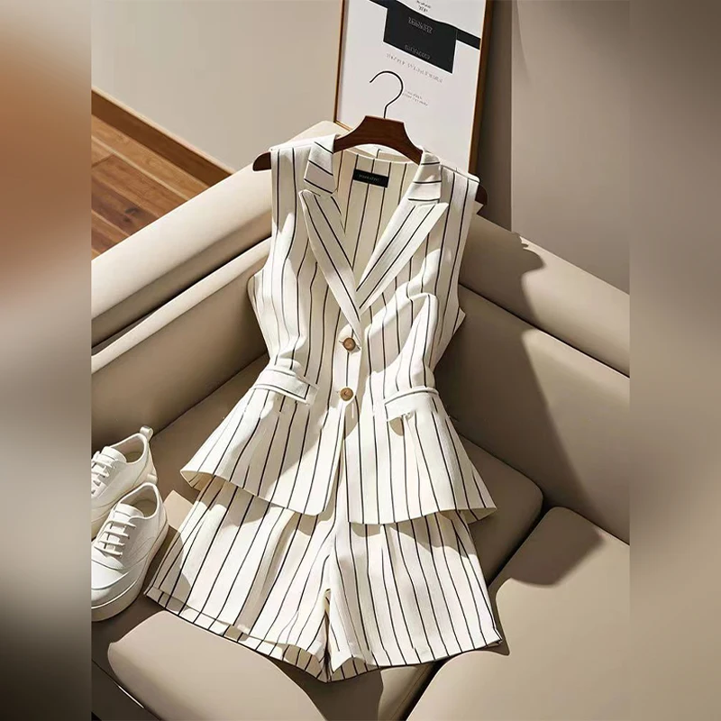 New High Quality Office Lady Summer Two Piece Sets Women Elegant Striped Laple Sleeveless Vest Blazer + Shorts Fashion Suit
