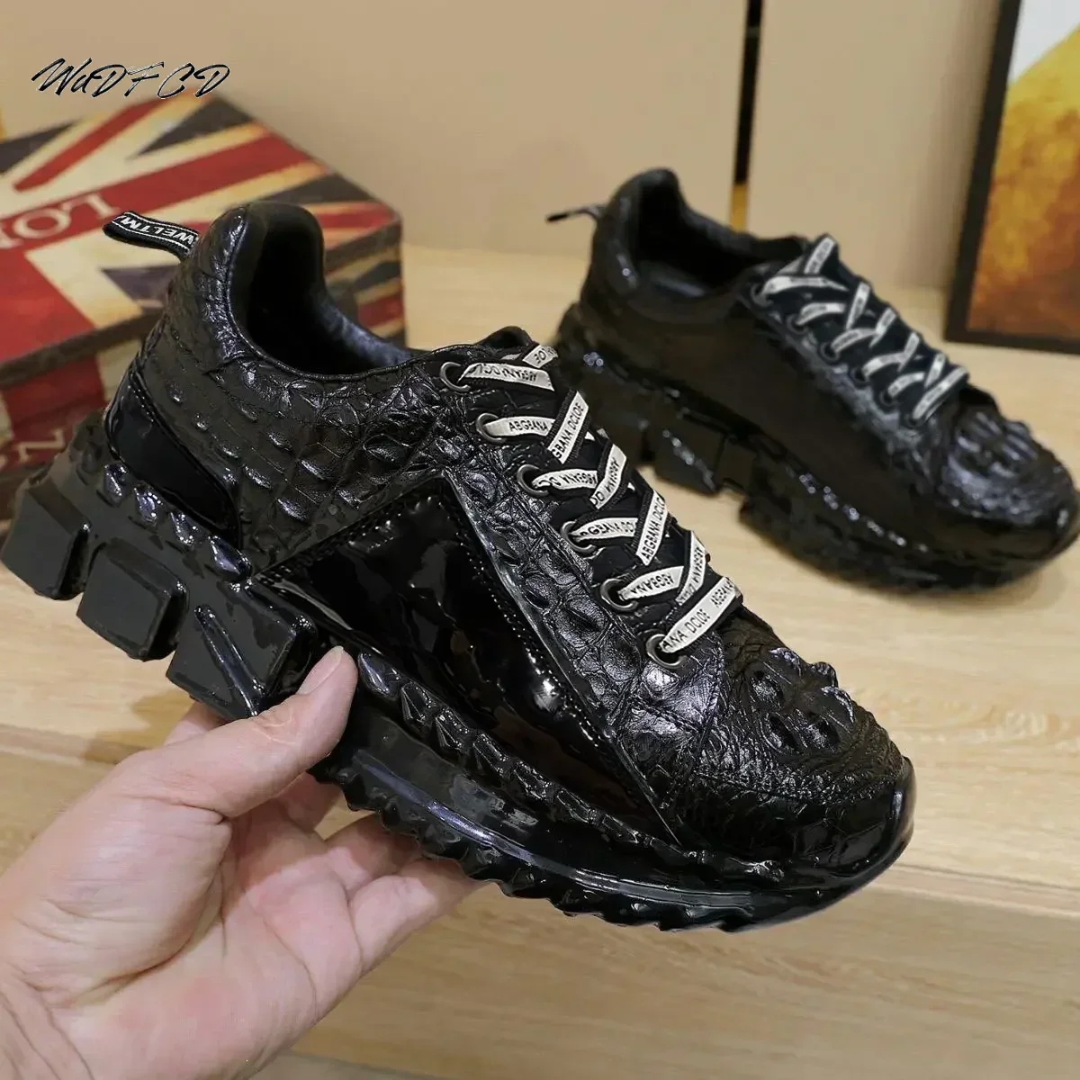 Chunky Sneakers Plus Size 45 46 Men Designer Sport Shoes Fashion Casual Microfiber Leather Upper Height Increased Platform Shoes