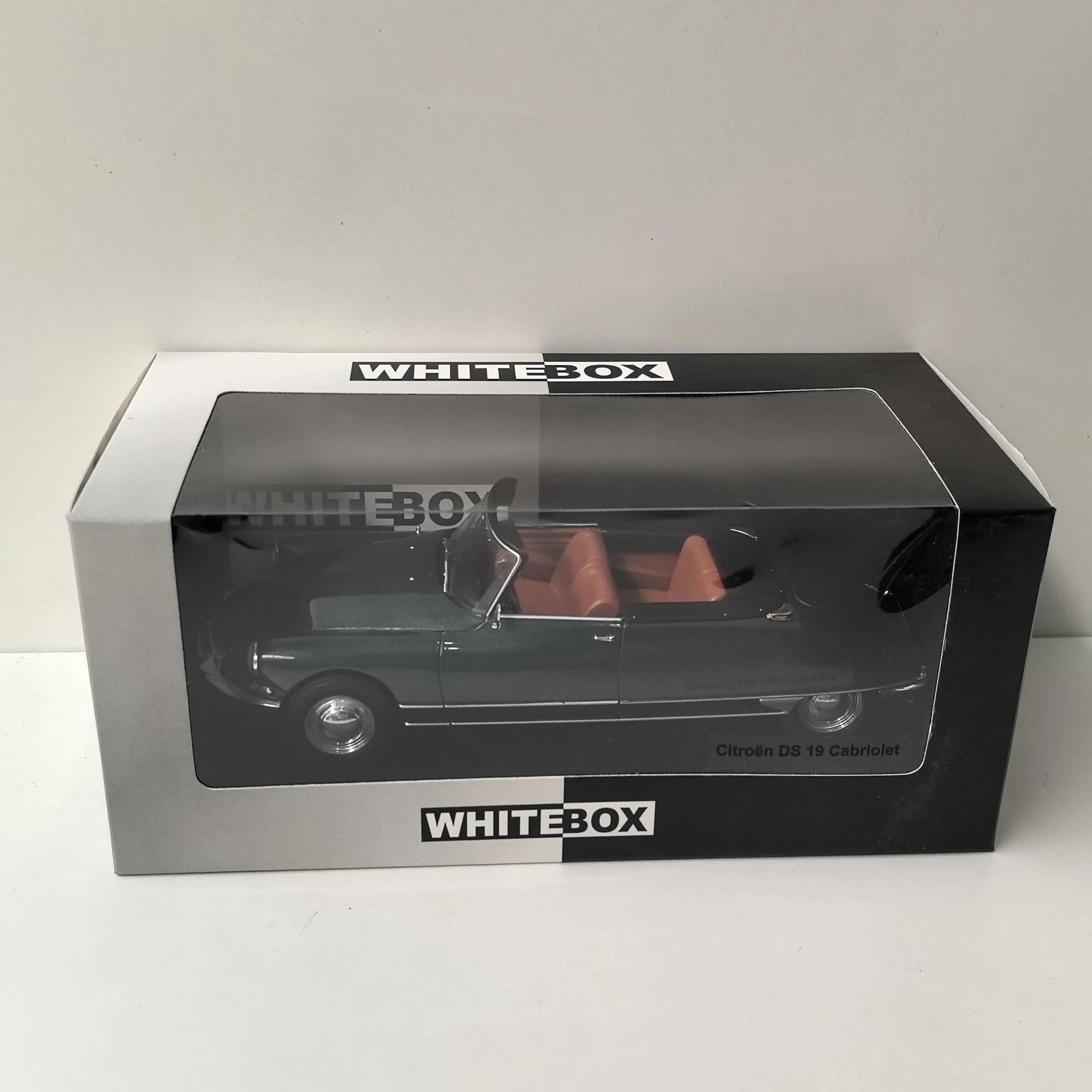 

Литой под давлением WHITEBOX масштаб 1/24 CITROEN DS19 CABRIOLET Citroen K2, модель автомобиля из сплава