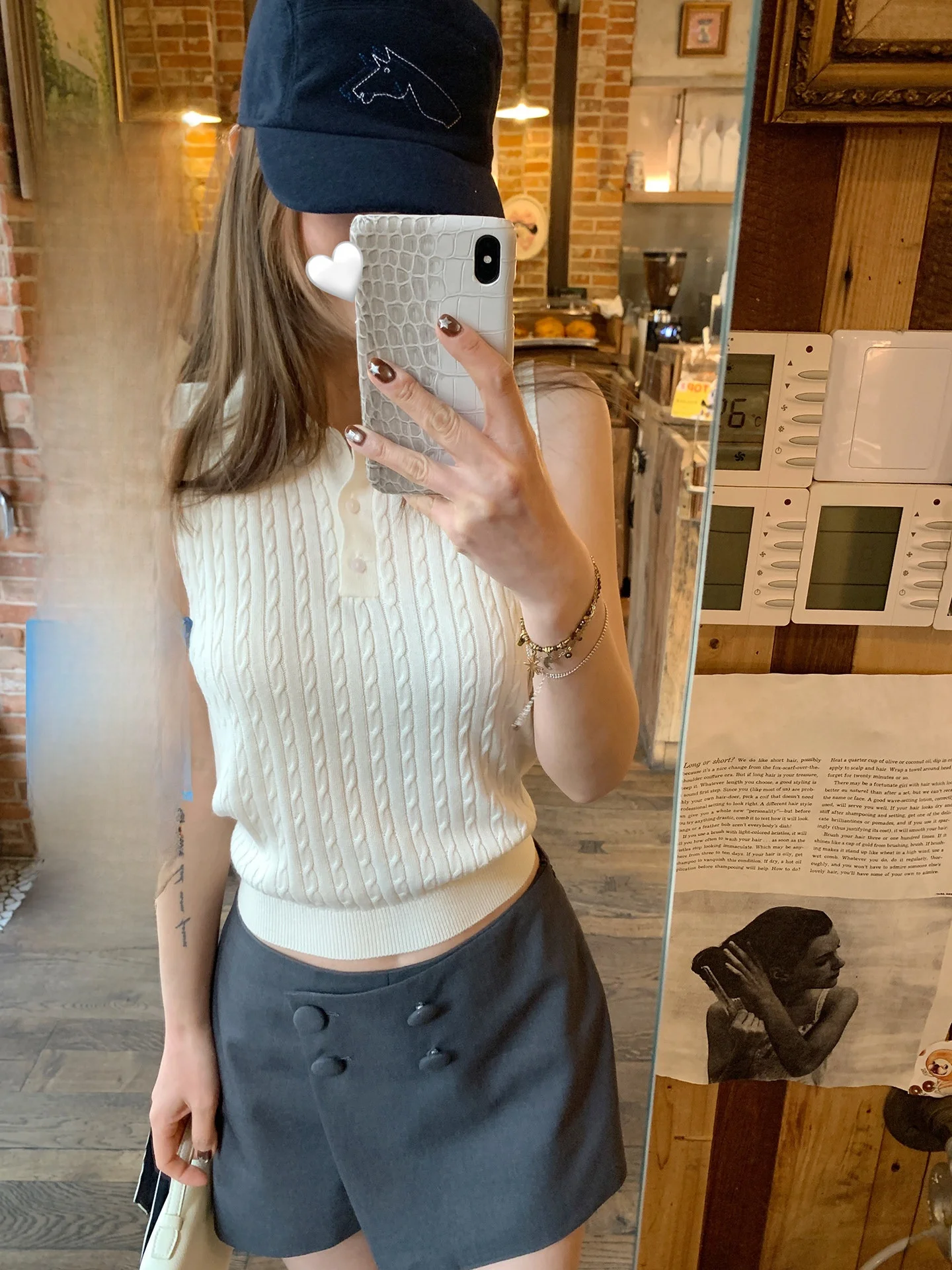 

Women's Knitted Wool Twist Vest Spring Season Slim Fit Collared Top Fashionable Versatile Short Sleeve Soft Touch Simple Style