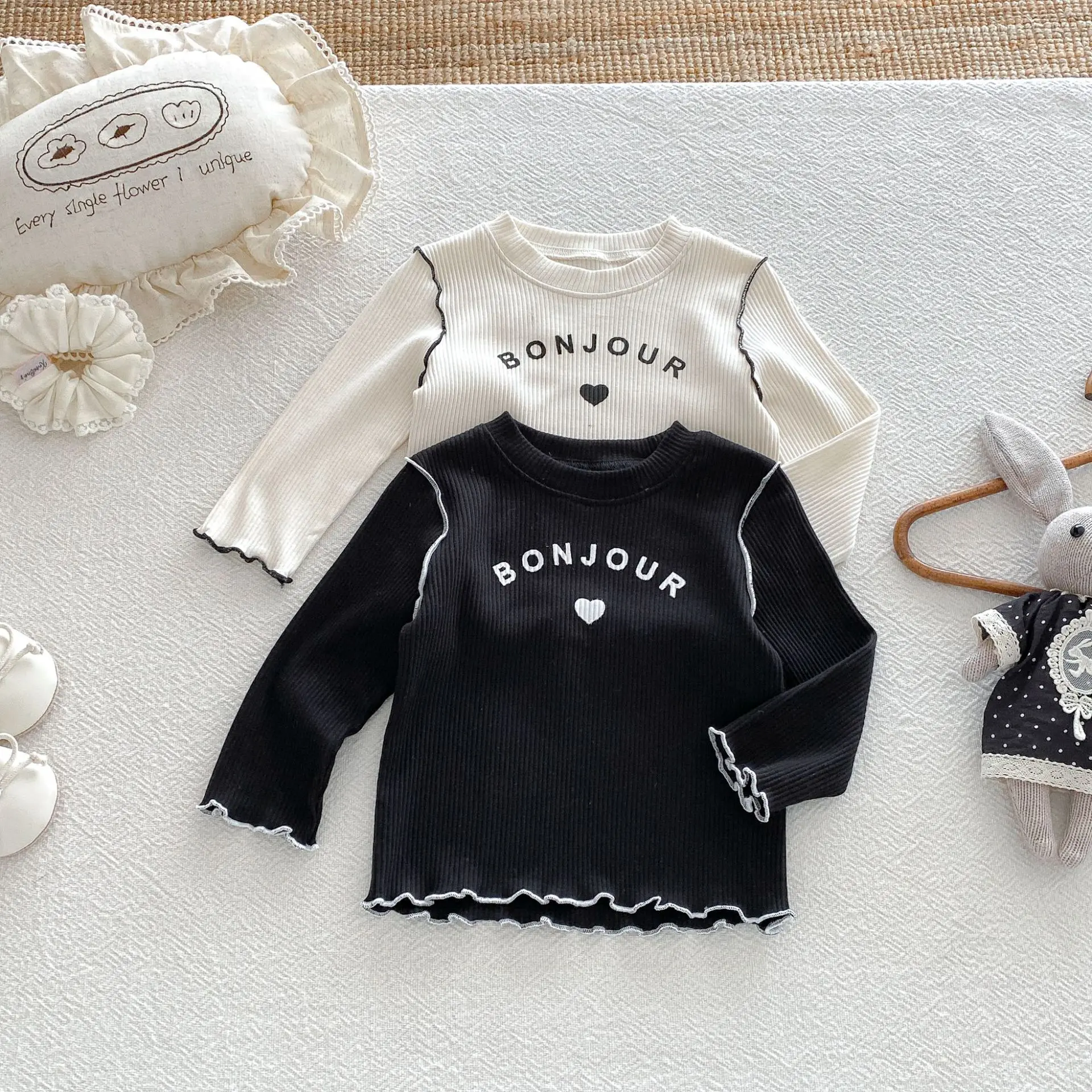 2026 Autumn New Baby Long Sleeve T Shirts Girls Letter Print Bottoming Shirts Cotton Toddler Ribbed Tops Infant Clothes