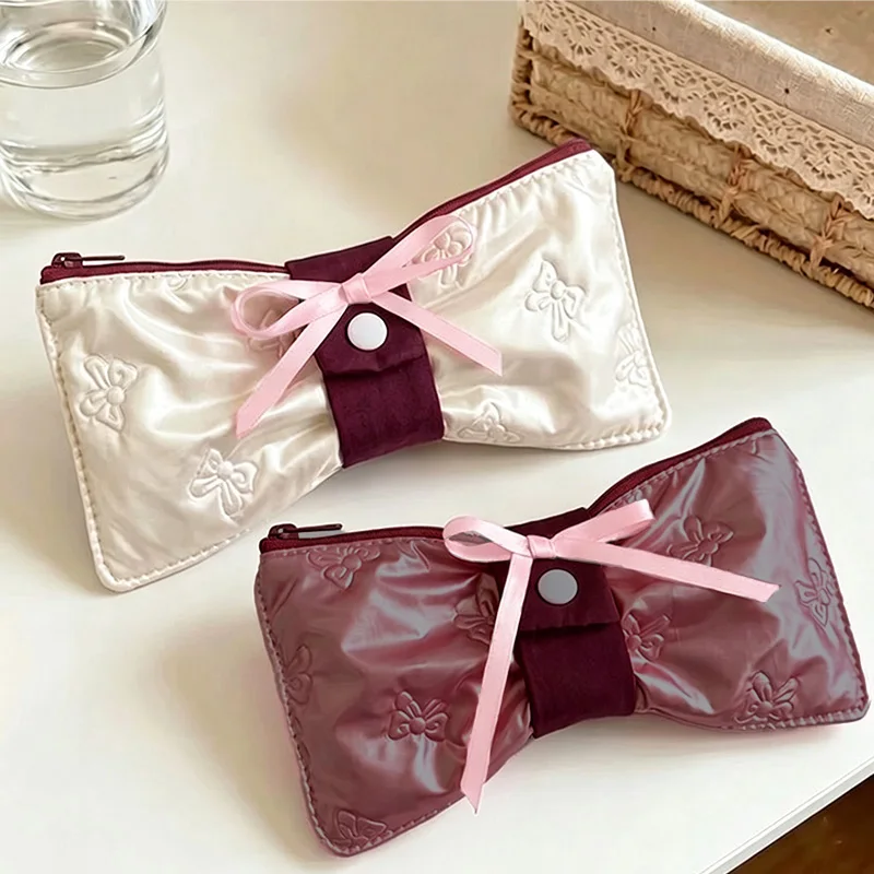 WERLLANDS PVC Women Eyeglasses Pouch White Pink Lightweight Portable Soft Glasses Storage Bag