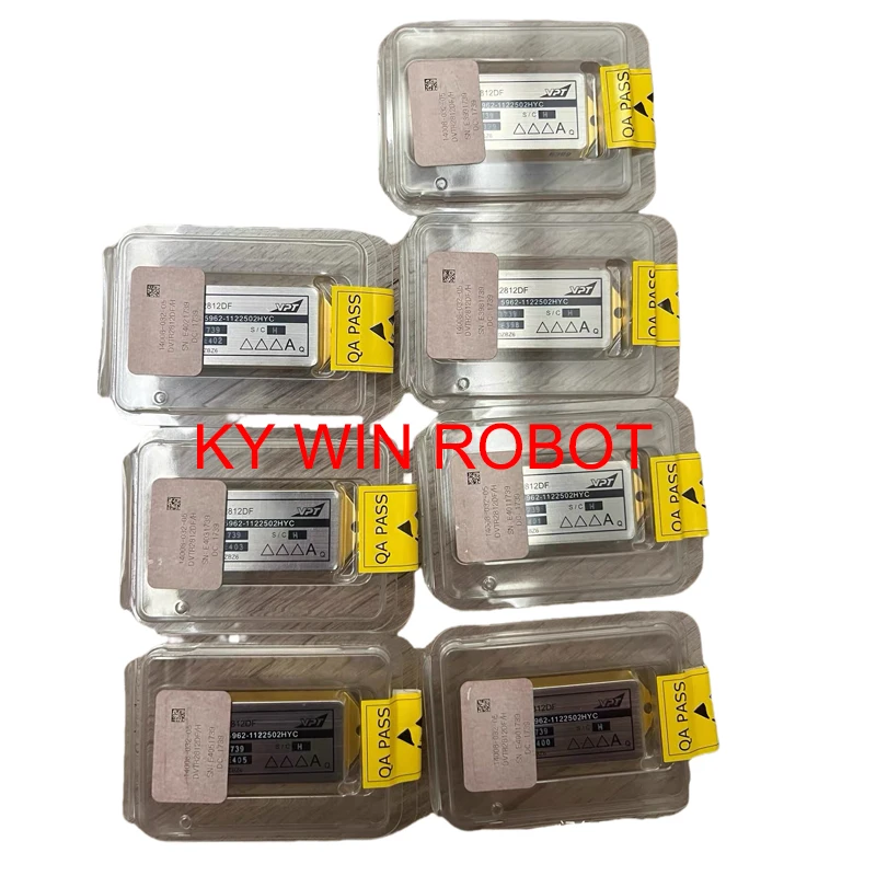 

1PCS/LOTS 100% DVTR2812DF/H Microcontroller Industrial Grade FPGA Communication Device Chip Automotive Electronics IC