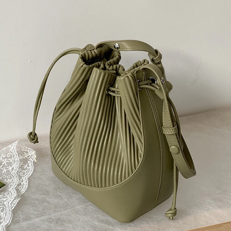

Korean Casual Small Bucket Bags For Women Luxury Designer Handbag And Purses 2026 New In PU Pleated Top Handle Underarm Shoulder