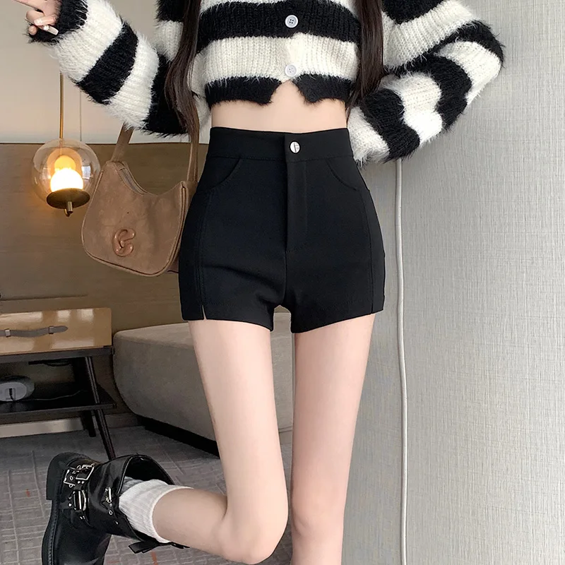 Black shorts winter 2023 new women's thick high waisted A-line tight fitting hot pants with boots